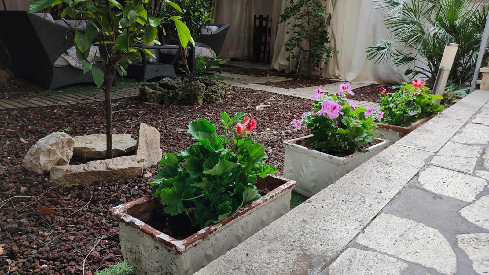 Home Garden Rom Exterior foto